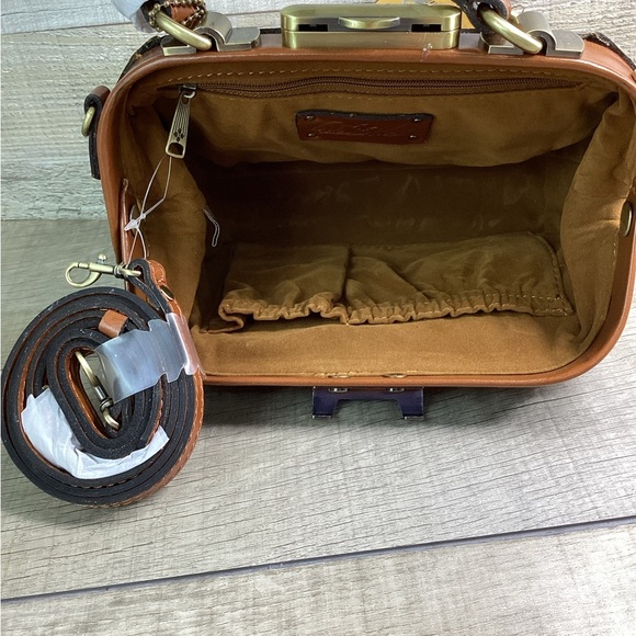 Patricia Nash Antica Leather Frame Crossbody Metallic Python Silver new - Picture 6 of 6